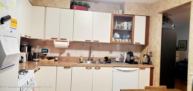 743 Banyan Ct, Morganville, NJ 07751 - photo 7