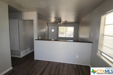 2402 Live Oak Dr, Copperas Cove, TX 76522 - photo 4