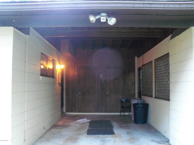 8900 Joseph Ct, Jacksonville, FL 32216 - photo 2