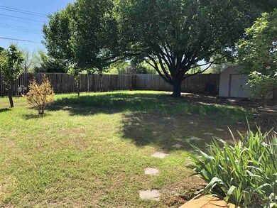 506 Fieldcrest Dr, Duncan, OK 73533 - photo 3