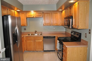 8283 Berryfield Dr, Nottingham, MD 21236 - photo 2