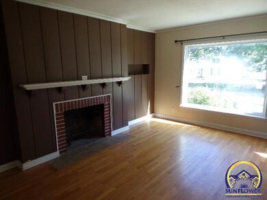 1227 SW Saline St, Topeka, KS 66604 - photo 4