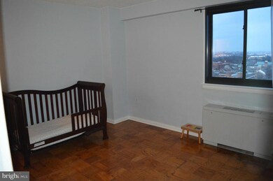 Port Royal unit 1502, Alexandria, VA 22314 - photo 5