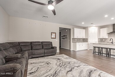 4127 S 79th Dr, Phoenix, AZ 85043 - photo 6