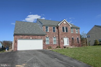 2998 Constellation Dr, Chambersburg, PA 17202 - photo 3
