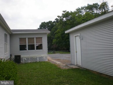 11134 Katie Ln, Greencastle, PA 17225 - photo 6