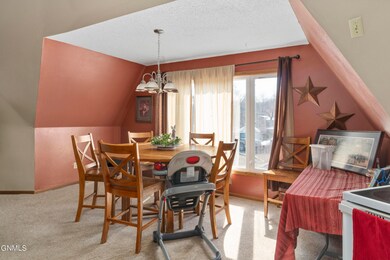 2213 Dining 2
