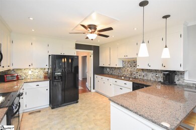 20 Brandywine Ct, Greenville, SC 29615 - photo 2