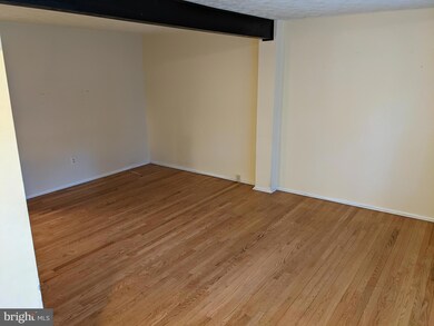 11528 Ivy Bush Ct, Reston, VA 20191 - photo 2