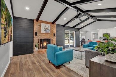 155 Linda Dr, Fredericksburg, TX 78624 - photo 2