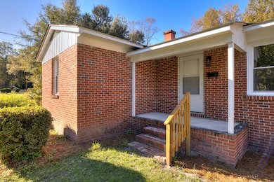 138 Nelson Cir, Manning, SC 29102 - photo 3