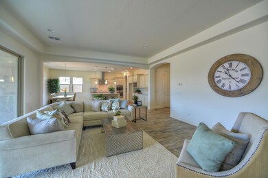 005_Living Room