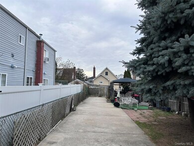 1326 Citizen Ave, Elmont, NY 11003 - photo 4