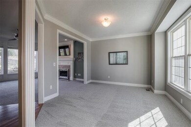 Bonus room w/new paint & carpet can be Dining Room