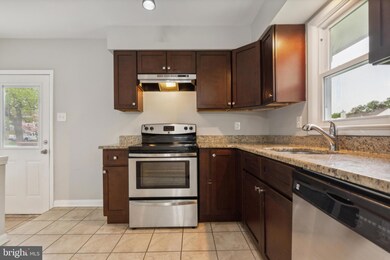 5902 Maple Terrace, Laurel, MD 20707 - photo 4