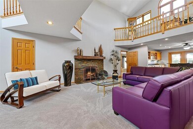 300 Foote St SW, Cedar Rapids, IA 52404 - photo 5