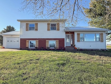 1881 40th Ave, Aledo, IL 61231 - photo 5