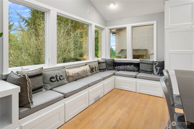 5610 W Mercer Way, Mercer Island, WA 98040 - photo 7