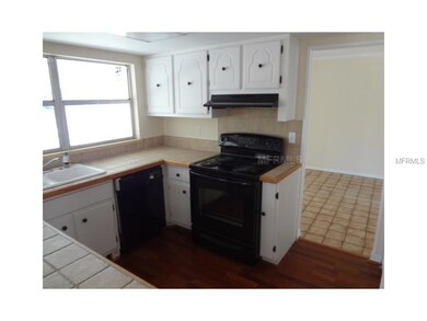 1177 Fleetwood Dr NW, Port Charlotte, FL 33948 - photo 4