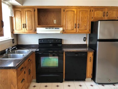 5656 Greens Dr, Allentown, PA 18106 - photo 5