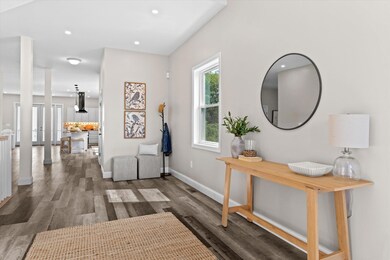 786 S Mammoth Rd, Manchester, NH 03109 - photo 4