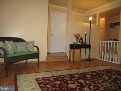 9087 Bonham Cir, Manassas, VA 20110 - photo 4
