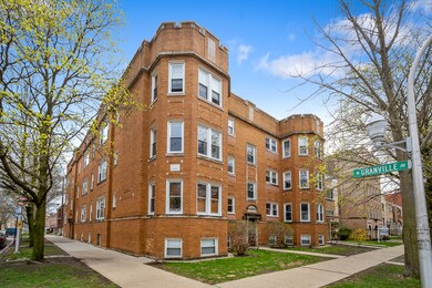 6157 N Richmond St unit 2N, Chicago, IL 60659 - photo 2