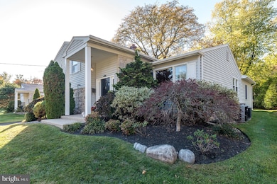 1212 Duncan Dr, Dresher, PA 19025 - photo 4