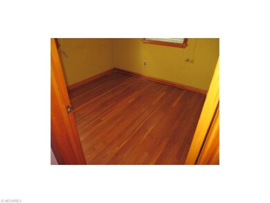 Beautiful hardwood floor in bedroom