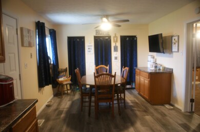 Eat in Kitchen