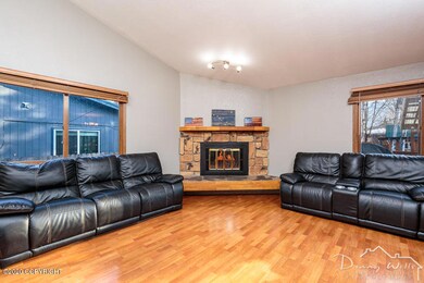Living Room-20190329-44424