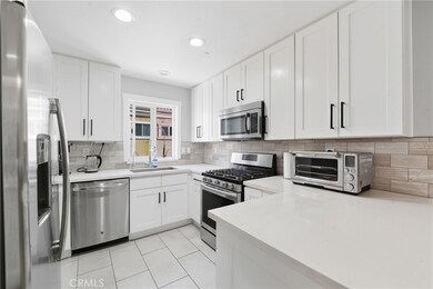 334 S Walnut Ave unit 13, Brea, CA 92821 - photo 4