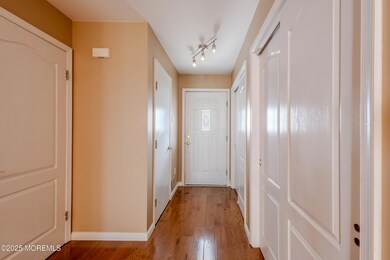 29 Lorenzo Ct, Matawan, NJ 07747 - photo 3