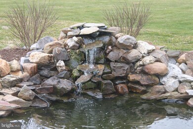 284 Quaint Swan Dale Dr, Martinsburg, WV 25404 - photo 3