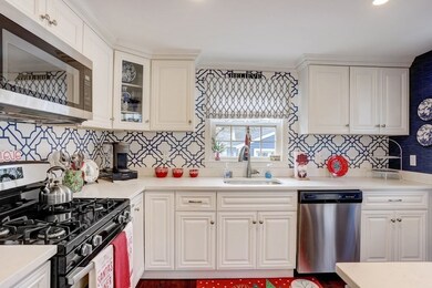 45 Lansdowne St, Quincy, MA 02171 - photo 2