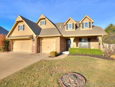 2514 W Van Buren Cir, Broken Arrow, OK 74011 - photo 4