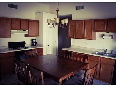 14209 Desert Sage Dr, Horizon City, TX 79928 - photo 5