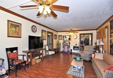 618 N Bryan St, Okmulgee, OK 74447 - photo 5