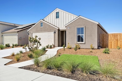 7306 Peach Grove Ln, Bakersfield, CA 93313 - photo 2