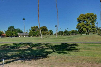 10022 W Highwood Ln, Sun City, AZ 85373 - photo 2