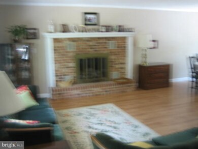 21966 Willis Dr, California, MD 20619 - photo 5