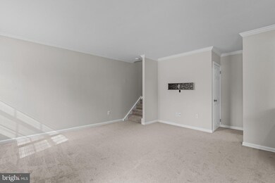 325 S Warminster Rd unit D-9 BLDG 4, Hatboro, PA 19040 - photo 6