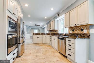 13147 Maltese Ln, Fairfax, VA 22033 - photo 7