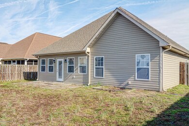 206 Silver Creek Loop Sneads-large-018-B