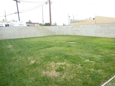 Huge Backyard and Block Walls!