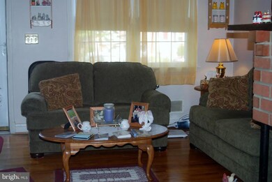 8616 Rock Oak Rd, Parkville, MD 21234 - photo 5