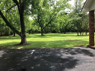 1608 Dorough Ave, Albany, GA 31705 - photo 5