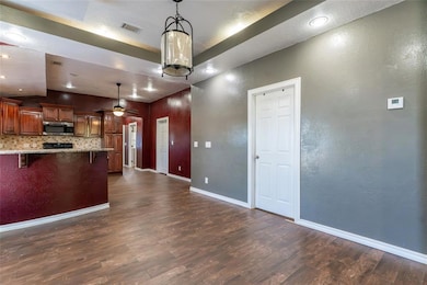 323 N 8th St, Clinton, OK 73601 - photo 7