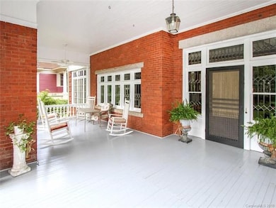 502 S Mulberry St, Statesville, NC 28677 - photo 4