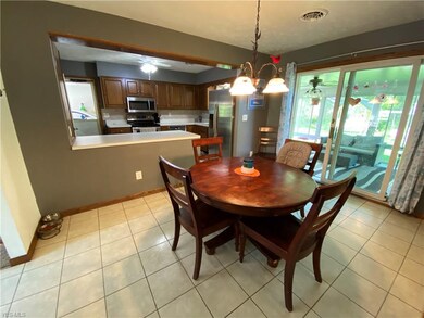 458 Maple Ave, Sheffield Lake, OH 44054 - photo 5